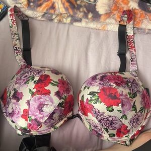 Buy 1 get 1 50%OFF.Victorias Secret Floral Rhinestone Bomeshell Bra.